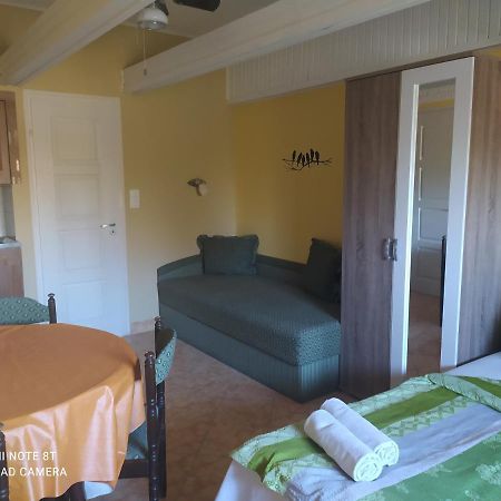 Apartmanhaz Gabriella Harkány Екстериор снимка