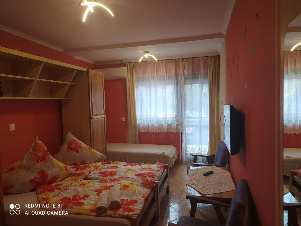 Apartmanhaz Gabriella Harkány Екстериор снимка